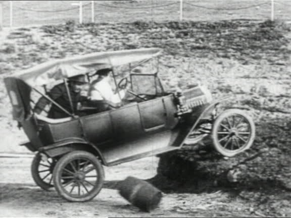 oldCarCrash.jpg